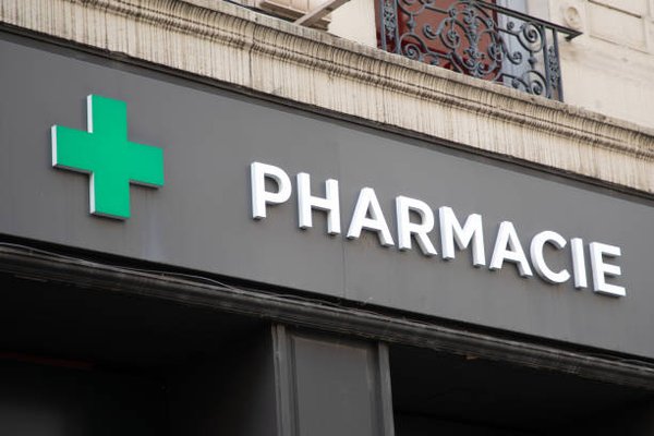 Découvrez les services innovants de la pharmacie Eiffel Commerce